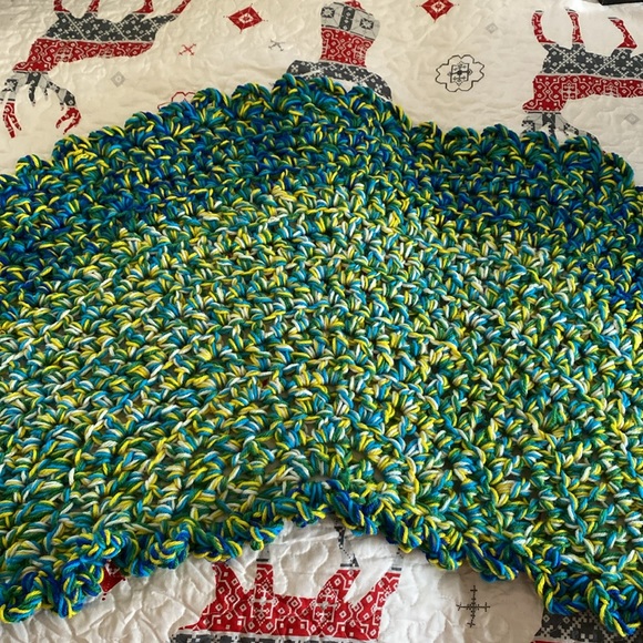 Handmade Crochet Rug - Picture 3 of 3